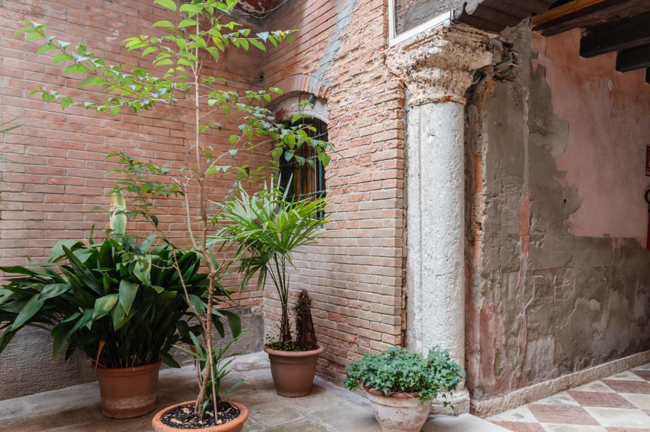 Palazzo Dolfin - Piazza San Marco Lovely Apartment Venecia Exterior foto