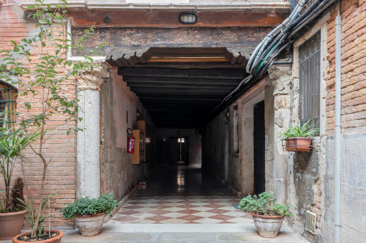 Palazzo Dolfin - Piazza San Marco Lovely Apartment Venecia Exterior foto