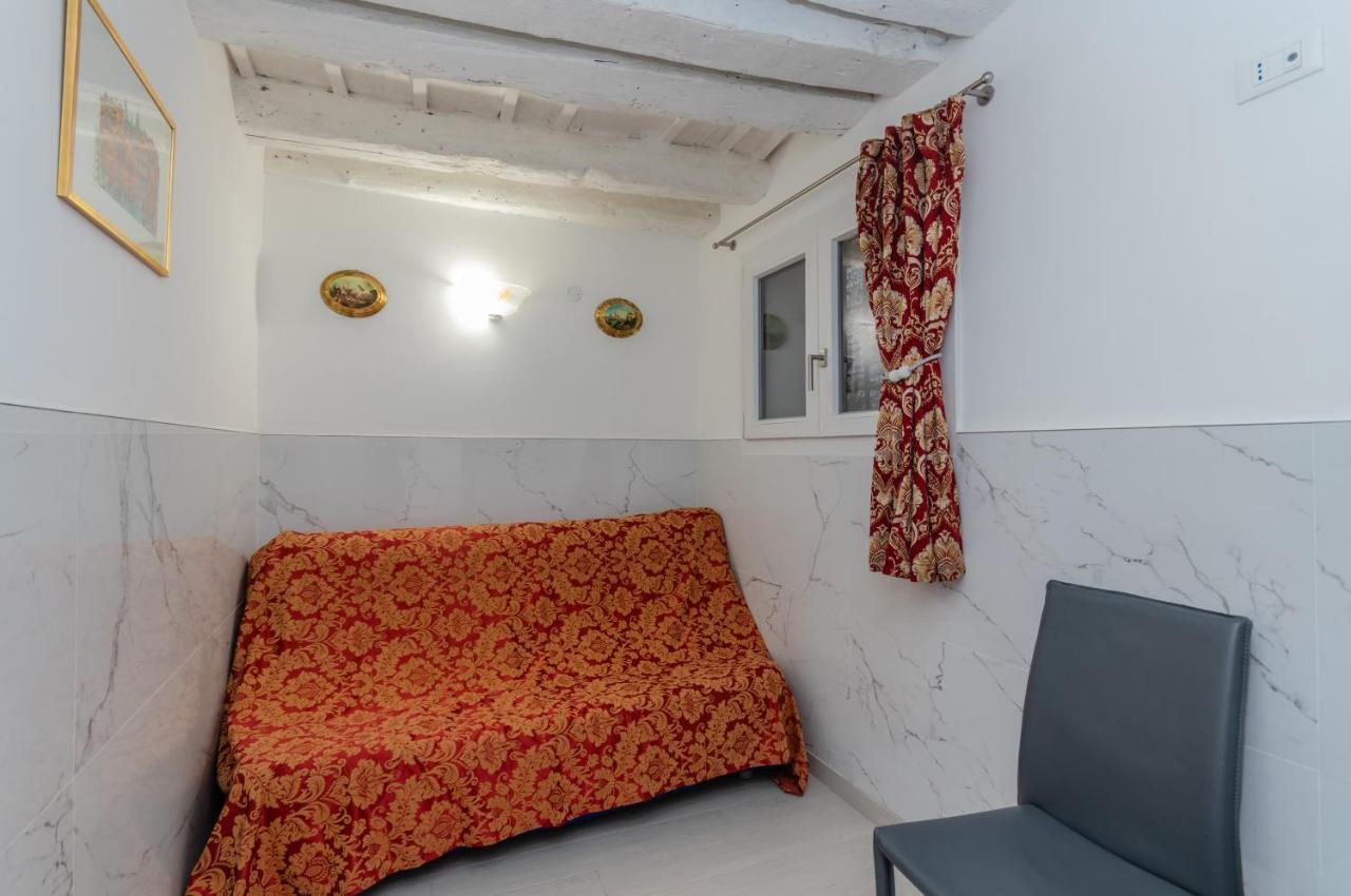 Palazzo Dolfin - Piazza San Marco Lovely Apartment Venecia Exterior foto